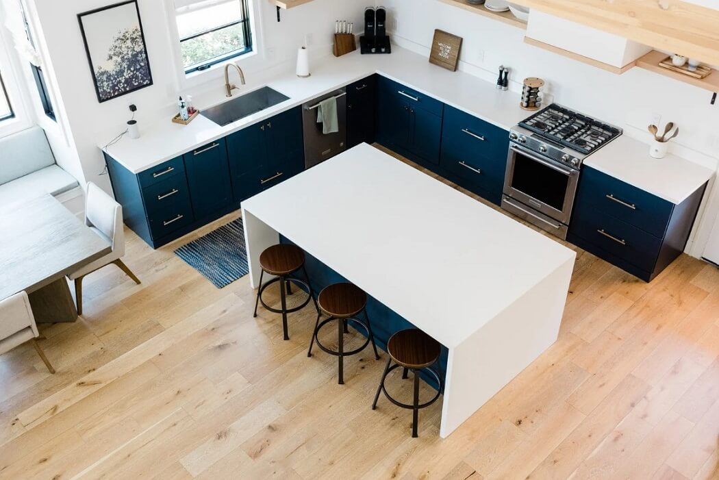 Inspirace pro kuchyni s ostrůvkem: Když se praktičnost propojí s designem