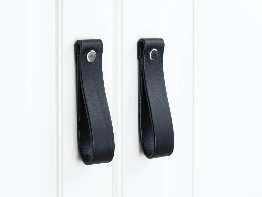 In-Design Nábytková kožená knopka NATURE velká, černá kůže