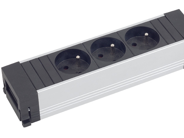 Levně BACHMANN Zásuvková jednotka POWER FRAME 3x 230V s 2m kabelem profil hliník 916.111