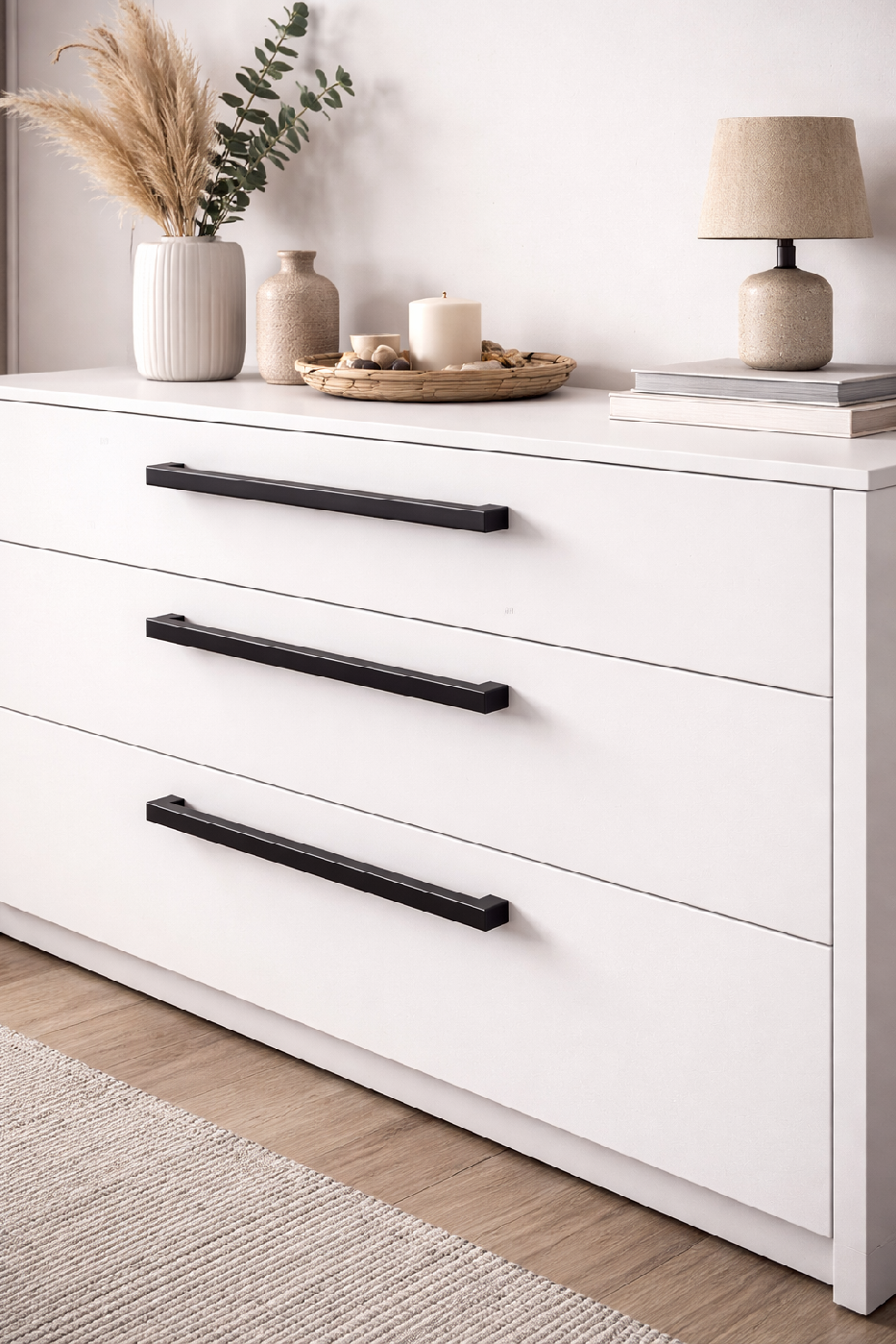 Levně In-Design Nábytková úchytka Lila černá Rozteč úchytky (mm): 128
