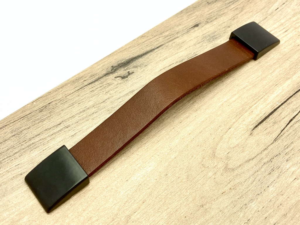 Levně In-Design Nábytková kožená úchytka LEATHER černá/tm. hnědá kůže