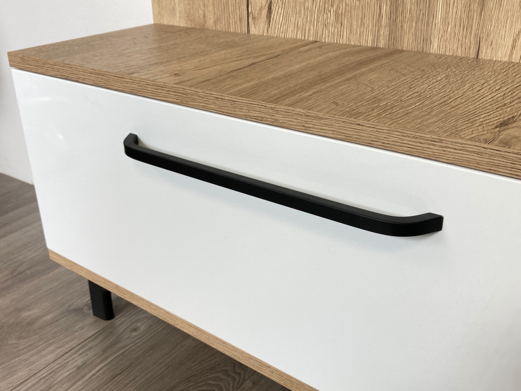 Levně In-Design Nábytková úchytka SLIM černá Rozteč úchytky (mm): 160