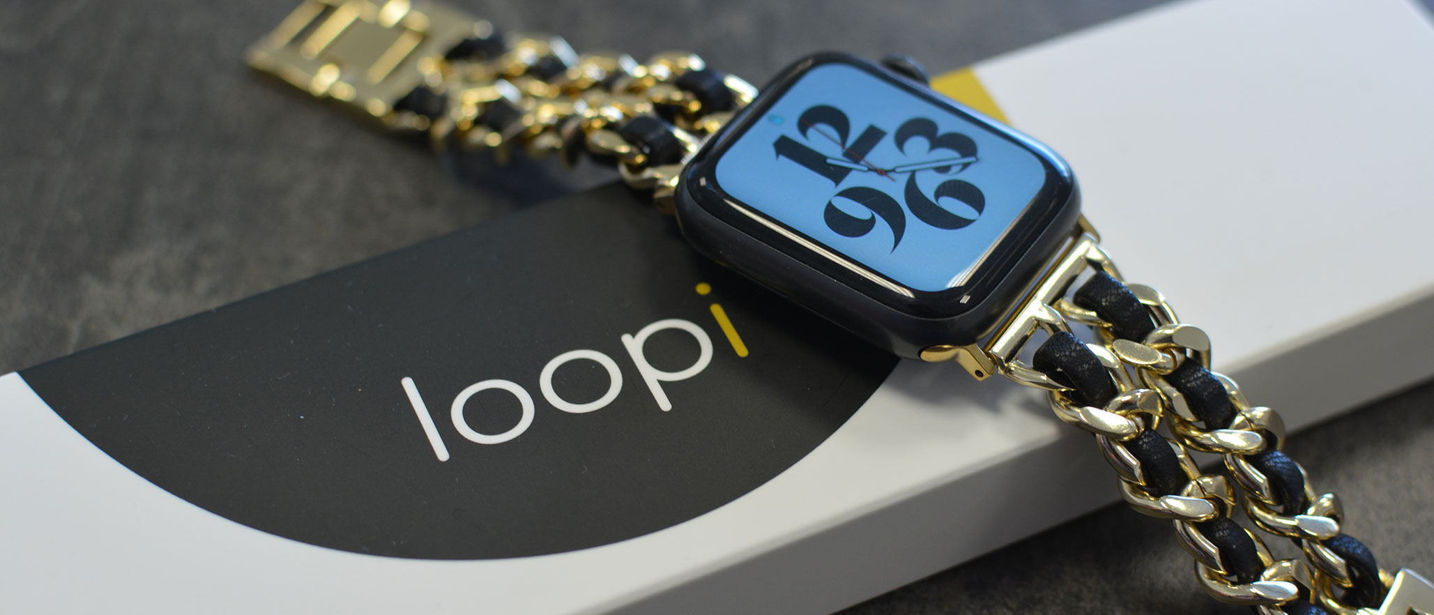 Loopi-Ladies-Steel-Bracelet-(3)-Apple-Watch-Designo-Rose-Gold