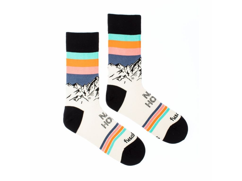 Fusakle veselé ponožky, béžová barva, bavlněné ponožky, vzor Ráno na horách