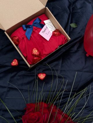 Too cute to resist, smooth enough to keep😏💕. #jasnanizketatry #pyzamo #chalet #pajama #giftforher