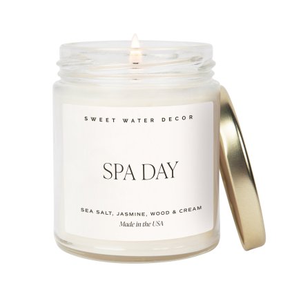 C137 SPA DAY 9OZ CANDLE SWD 2024 WB 876742 1800x1800