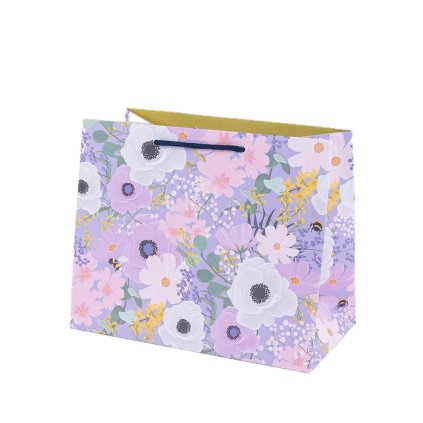 Pozadí obrázku „GB265 a9d5f578 b99b 4aef 88c5 2e48d76857e3 1426x“ bylo odstraněno