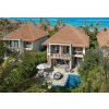 3 bedroom family beachfront