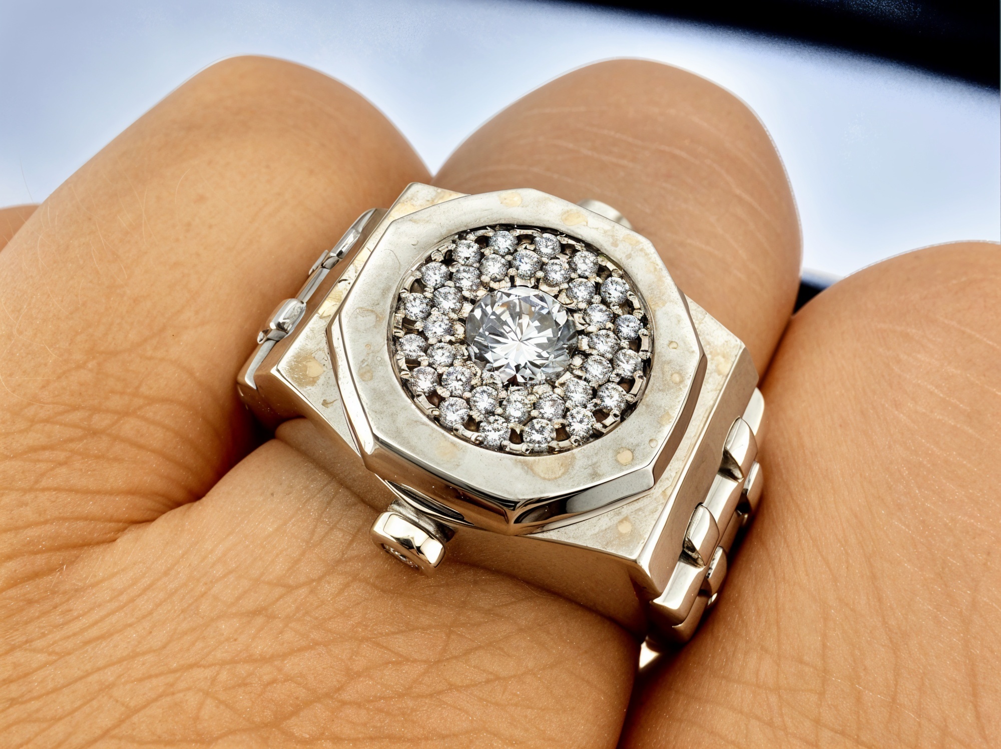 RHODIUM A RHODIOVÁNÍ: PROČ JSOU RHODIOVANÉ ŠPERKY TAK VÝJIMEČNÉ?