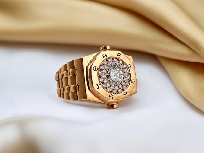 Autorský Pánský Prsten ¨Audemars Piguet¨ s Vynikajícími Diamanty