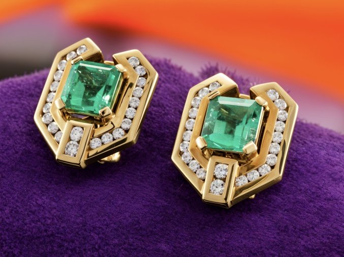 Luxusní Zlaté Náušnice s Kolumbijskými Smaragdy a Diamanty