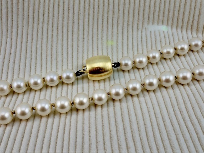 Zlatý Perlový Náhrdelník se Zlatou Sponou