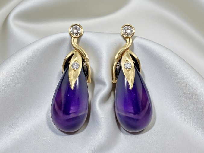 Vintage Zlaté Náušnice s Diamanty a Ametysty