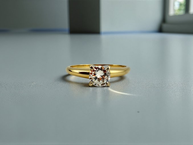 Zlatý Zásnubní Prsten s Diamantem