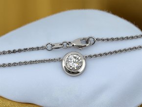 Zlatý Náhrdelník se Solitérním Diamantem