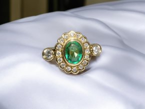 Vintage Zlatý Prsten s Čistým Smaragdem a Diamanty