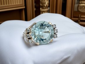 Vintage Zlatý Prsten s Akvamarínem a Diamanty