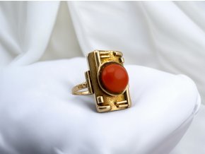 Art Deco Zlatý Prsten s Mořským Korálem