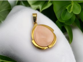 Starožitný Zlatý Přívěsek s Mořským Korálem ¨Angel Skin¨