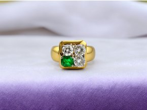 Masivní Zlatý Prsten s Diamanty a Kolumbijským Smaragdem