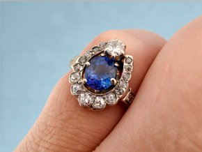 Starožitný Americký Zlatý ¨Podkova¨ Prsten s Cejlonským Safírem a Diamanty