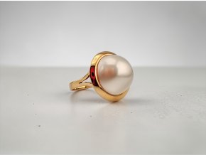 Zlatý Prsten s Mabé Perlou