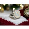 Zlatý Prsten s Australským Opálem a Diamanty