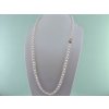 Dlouhý Perlový Náhrdelník se Zlatou Sponou s Diamantem