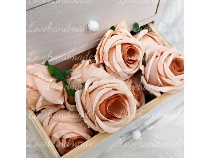 umela ruza marhulova title