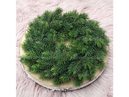 3d zeleny umely veniec 28cm