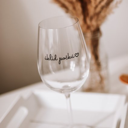 vino uklid pocka