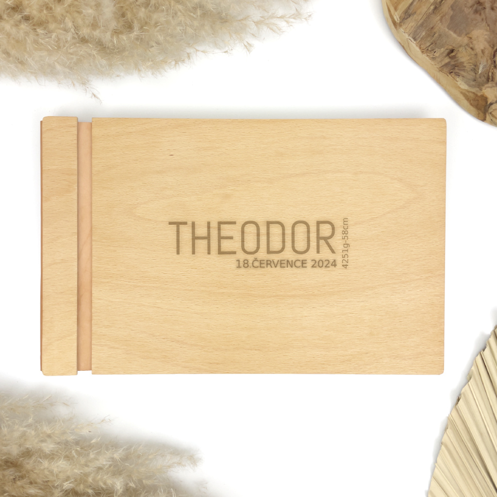 Dřevěné fotoalbum se jménem - svatba, rodina, miminko