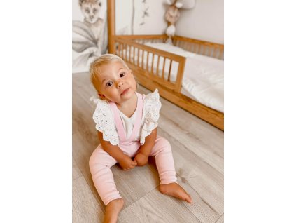 Ružové legíny na traky