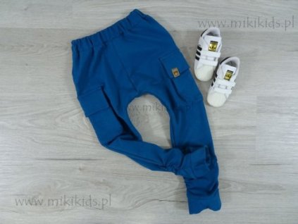 Rastúce tepláky tyrkys