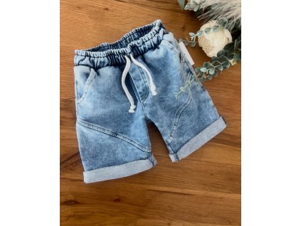 FB2FA932 EBD6 4154 A736 EEA002E6F438