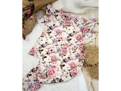 Tričko a trojštvrťové legínky