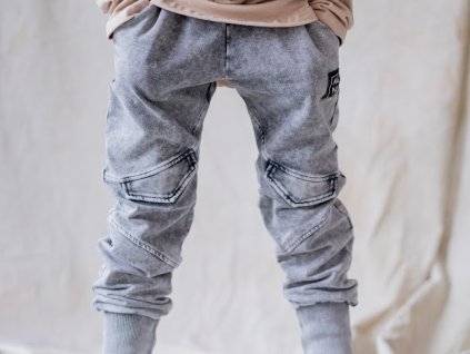 Rastúce tepláky NUNU