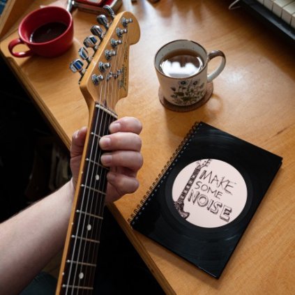 zapisnik z vinylovych desek make some noise