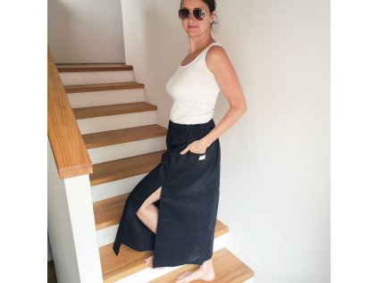 Sukně rozparek černá