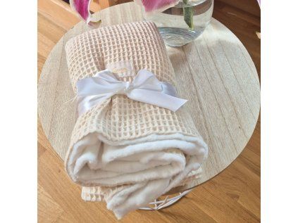 686 detska deka vaflova smetanova