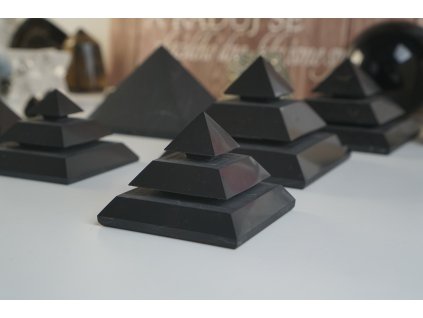 Šungitová pyramida - Sakkara