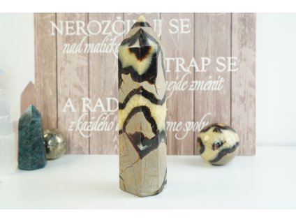 Septárie - obelisk velký