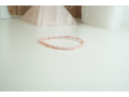 Opál růžový - náramek fazetovaný 3 mm
