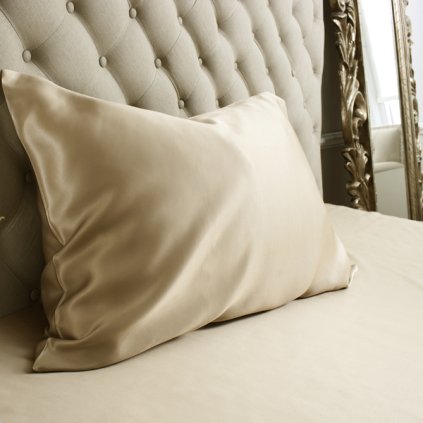hedvábný polštář taupe lovesilk
