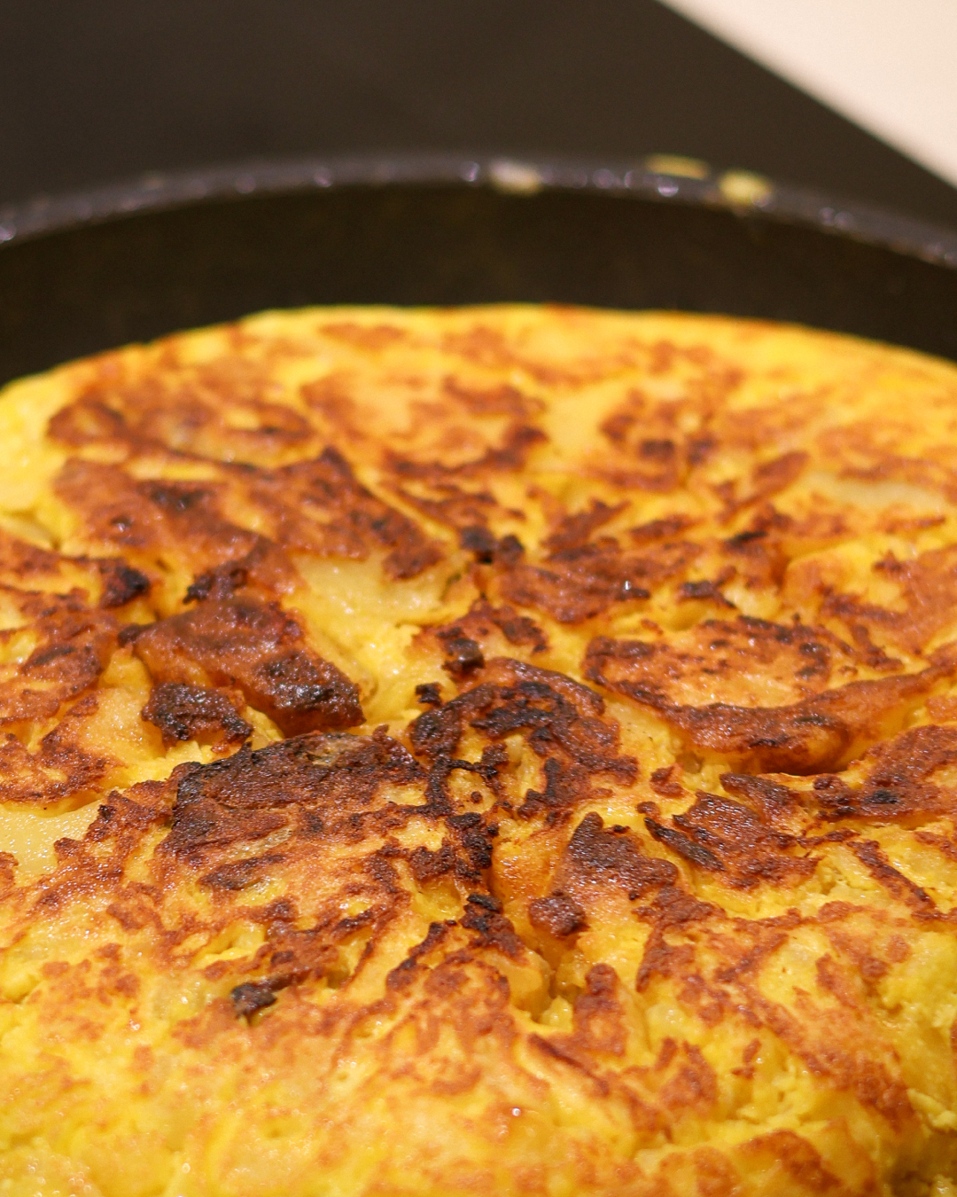 Tortilla de patatas: Klasická španělská bramborová omeleta