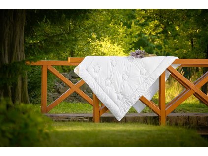 Přikrývka Levandule (Hřejivost celoroční, Rozměry přikrývky 135x200 cm)