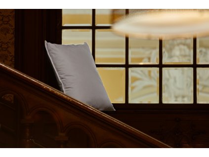 Tříkomorový péřový polštář Soft Deep Basic 80