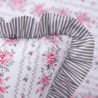 ✨ Stálice v naší nabídce – ozdobné polštářky s kanýrem ✨ Naše polštářky s obvodovým ozdobným kanýrem jsou dokonalým...