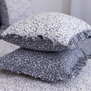 🌙 Dvě tváře elegance. Jedno povlečení. Představujeme vám prémiové oboustranné povlečení ze 100% bavlny, které si...