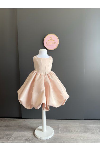 Dievčenské elegantné šaty Lukrecia